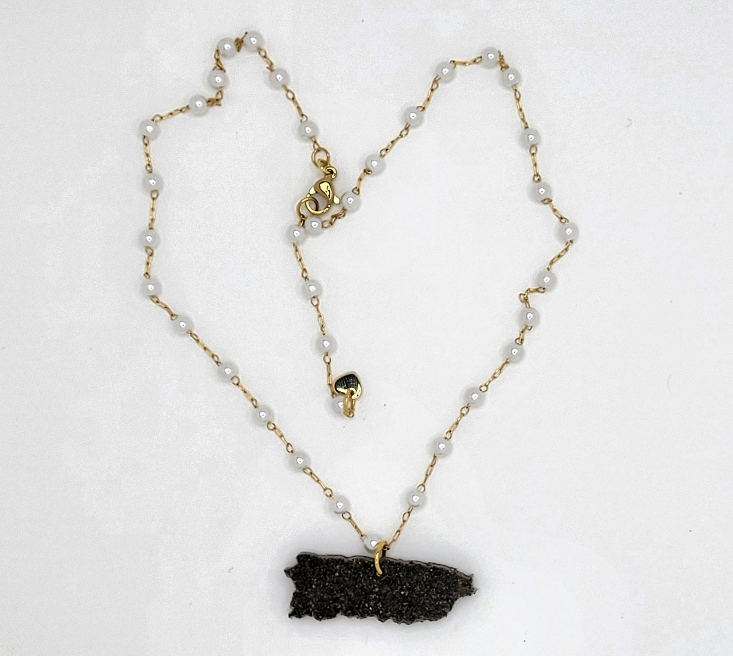 Collar de mapita de arena