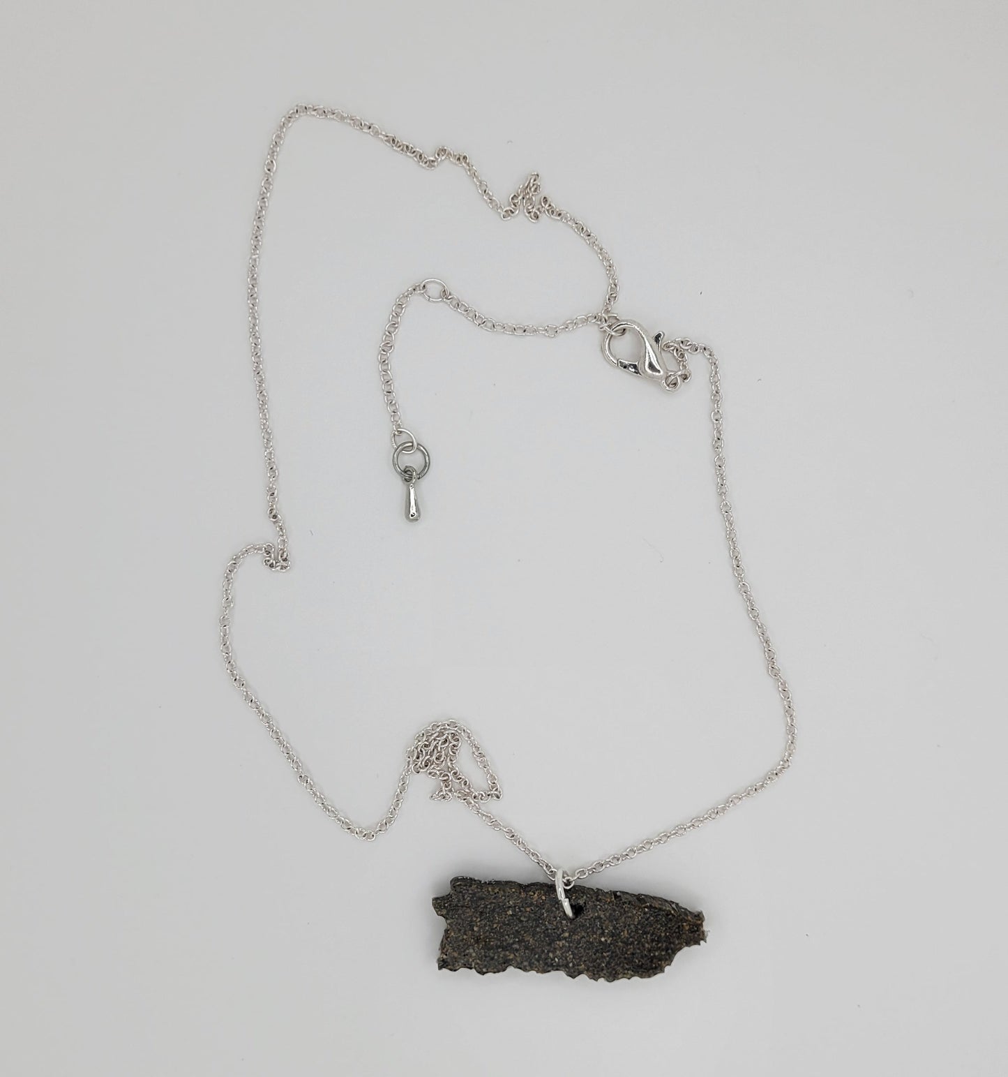 Collar de mapita de arena